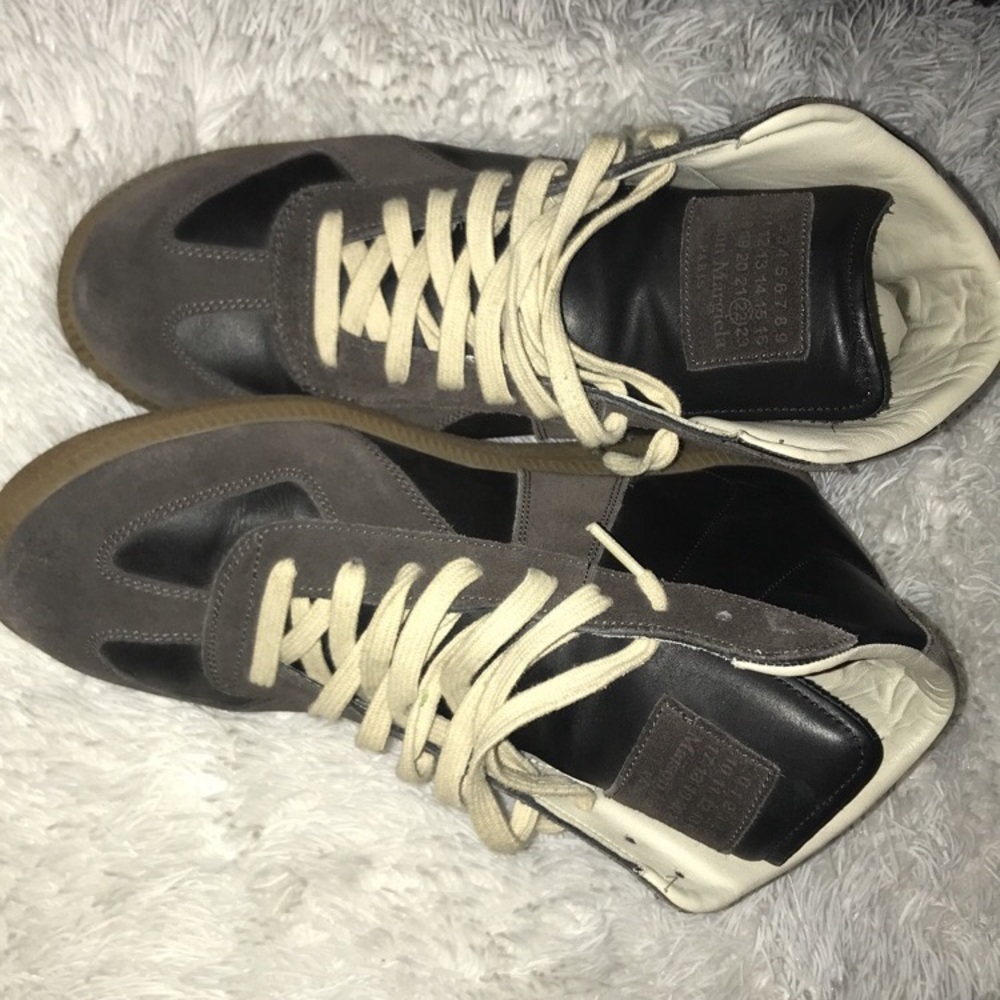 BID STARTS Maison Margielas only worn few times